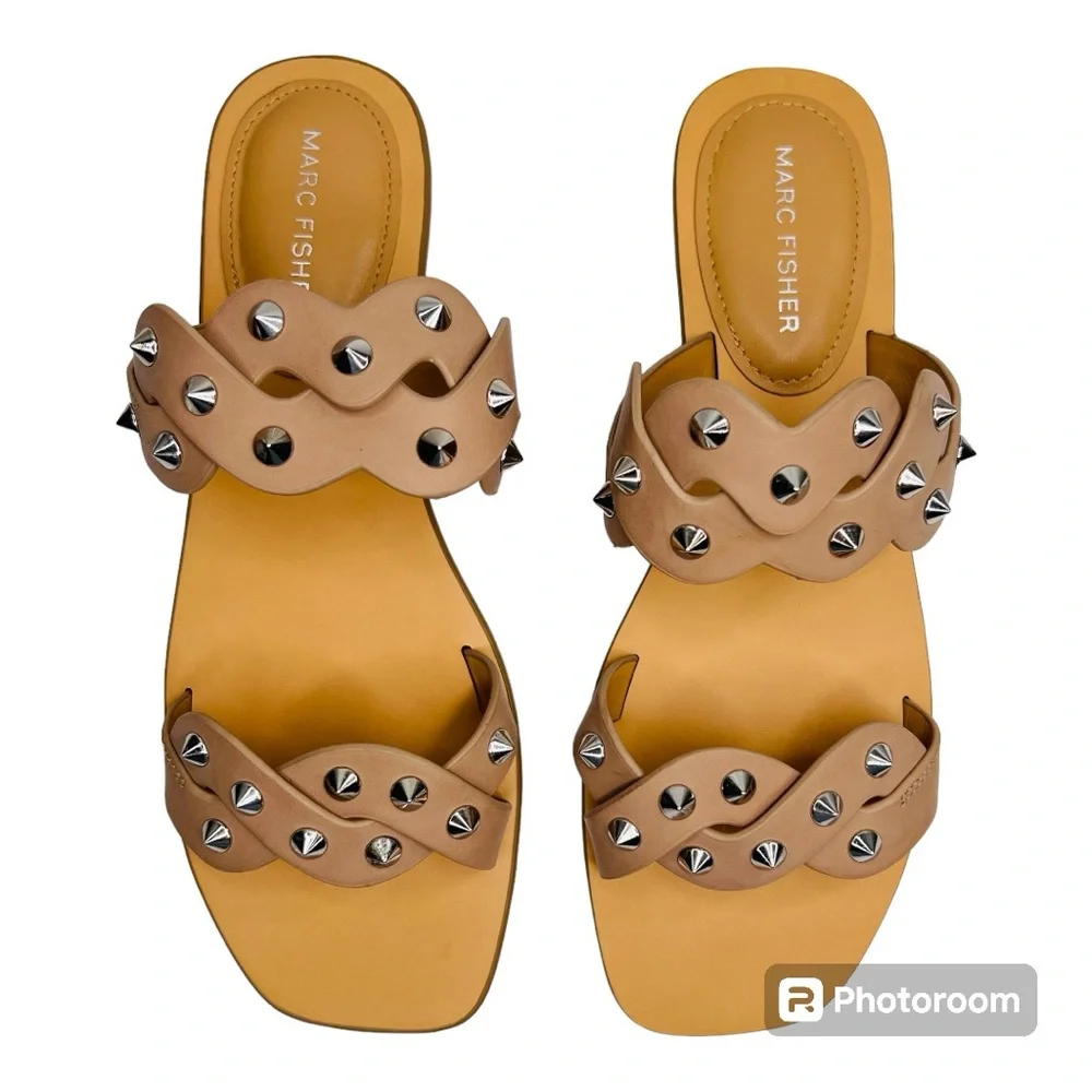 Marc Fisher Bodil Light Natural Tan Silver Studded Slide On Sandal Size …